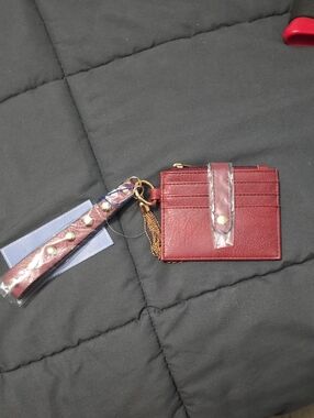 Women’s Burgundy Card Holder Wristlet -